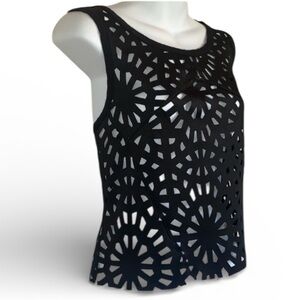 LEITH Edgy black laser-cut top, scoop neck Sleeveless, see-through. M
